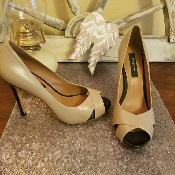 Ann Taylor Shoes - Ann Taylor peep toe heels!!